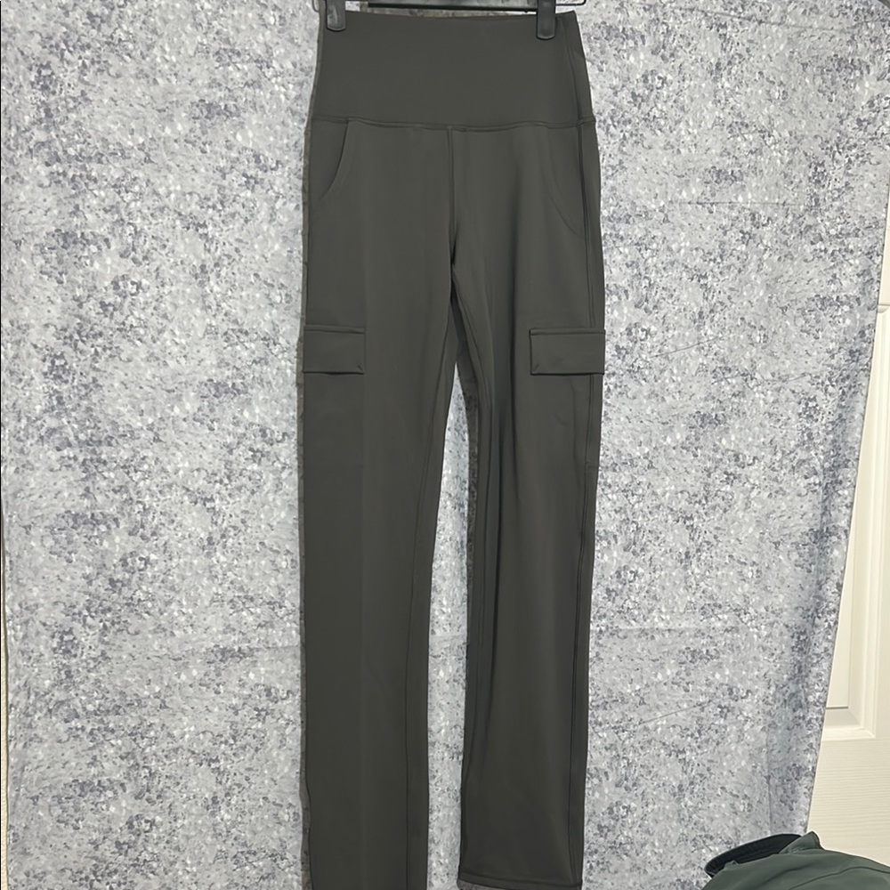 Women's LoLe High-Waisted Cargo Pants - Gray